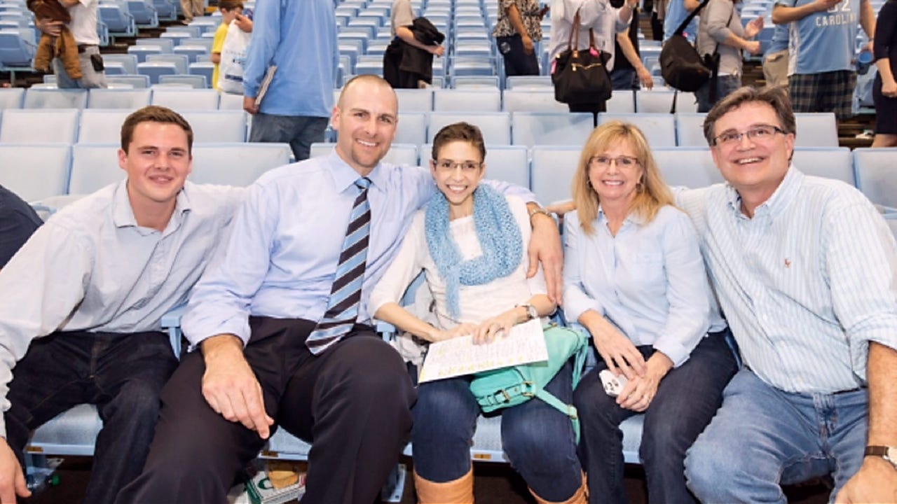 Daily Buzz: A dying Tar Heels fan gets her last wish